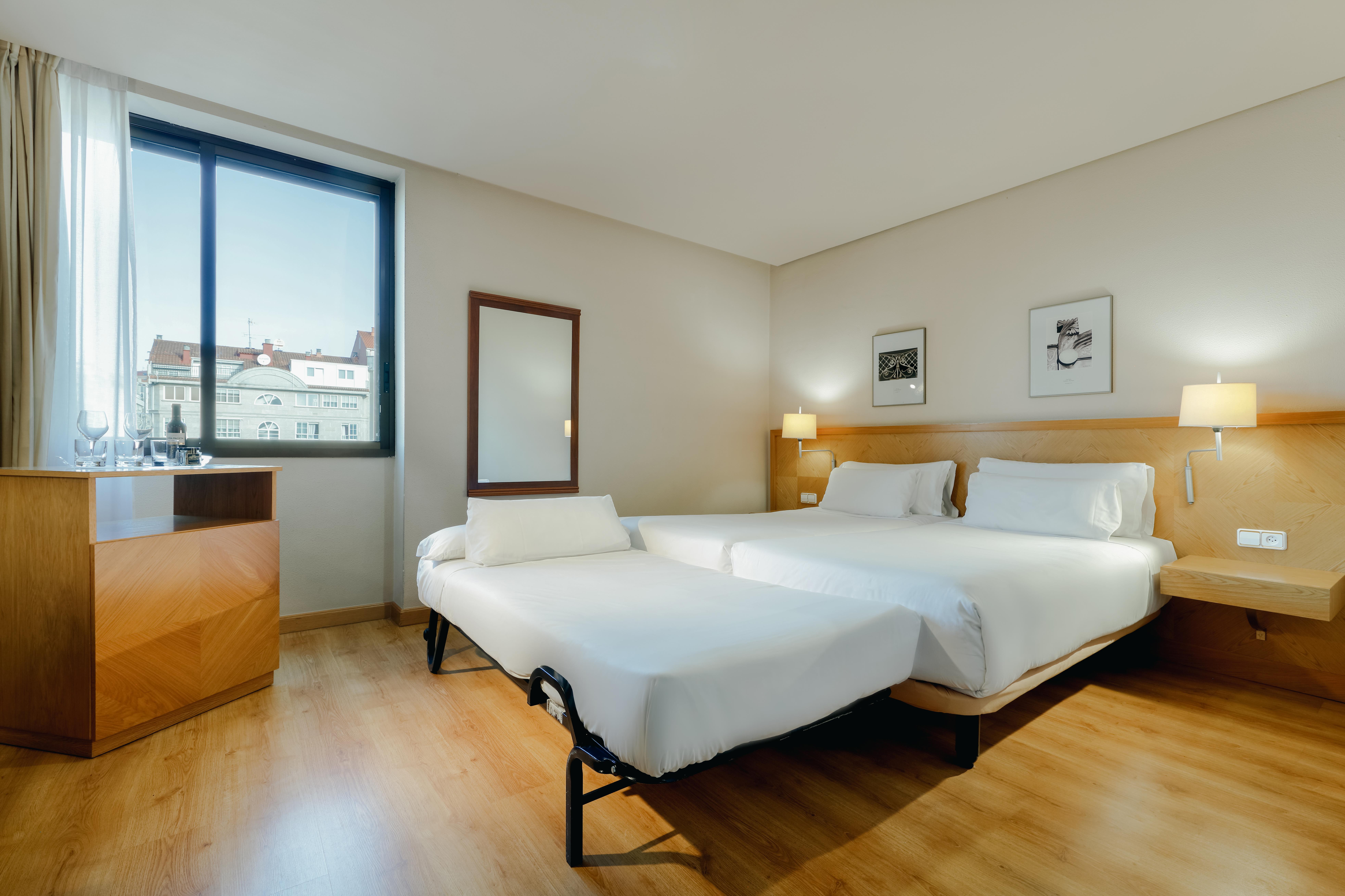 Hesperia Vigo Hotel Exterior photo