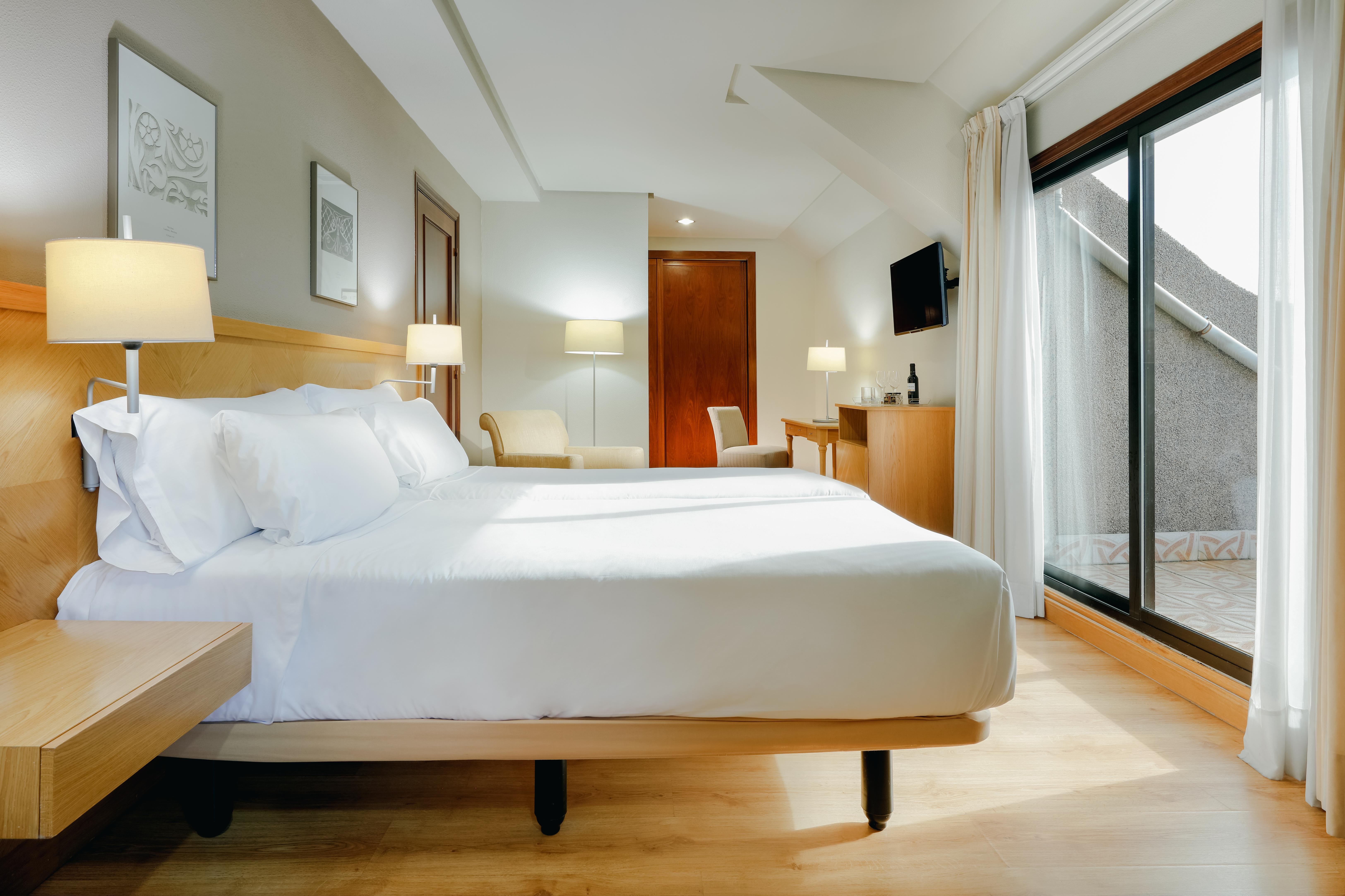 Hesperia Vigo Hotel Exterior photo
