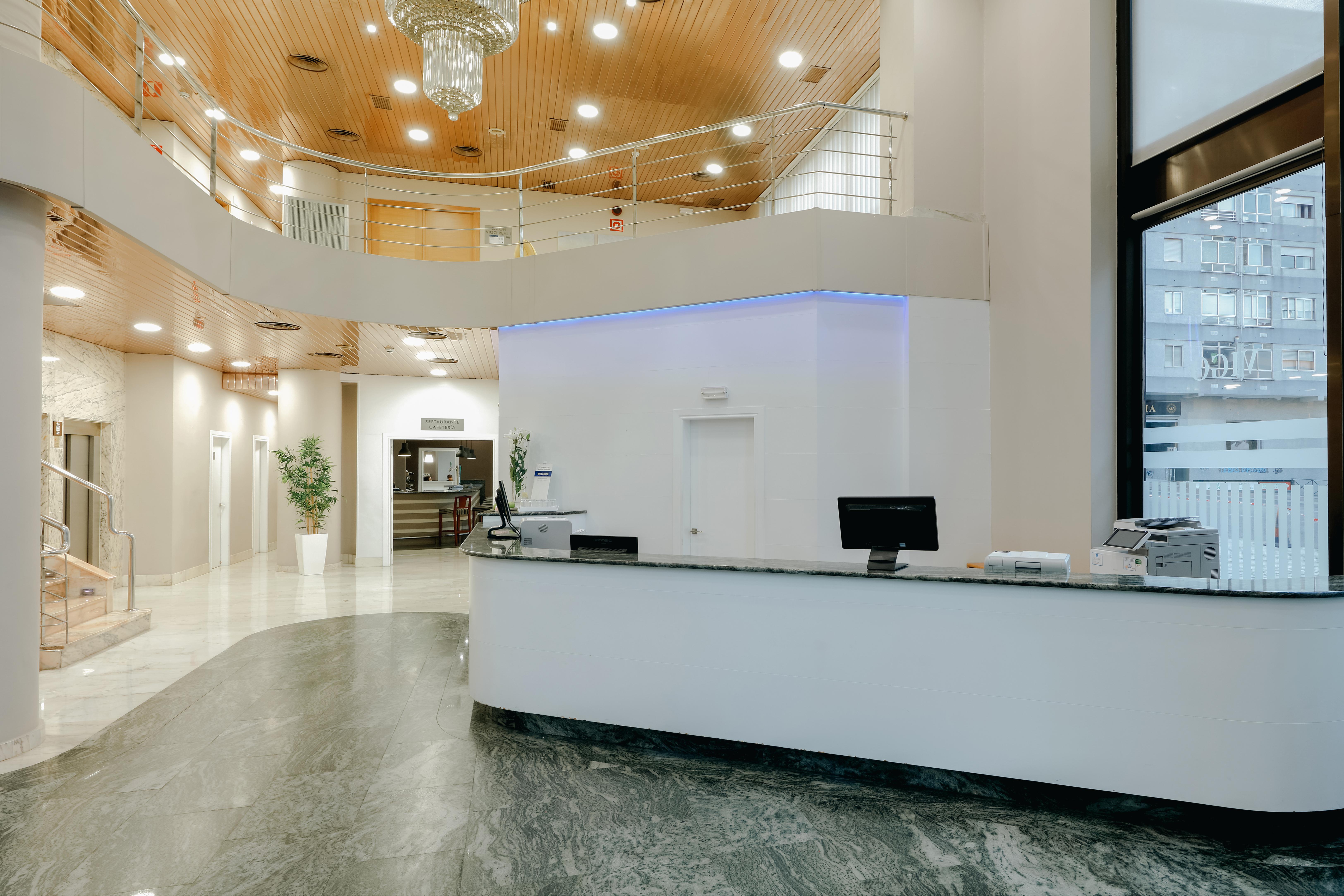 Hesperia Vigo Hotel Exterior photo